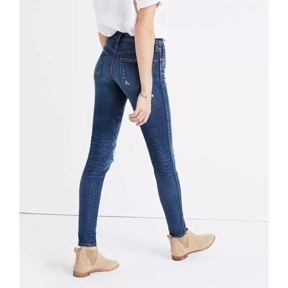 Madewell • 9” High Rise Skinny Jeans Destroyed - Picture 3 of 10